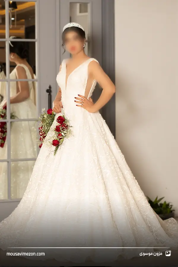 مدل لباس عروس شاین با پارچه دانتل