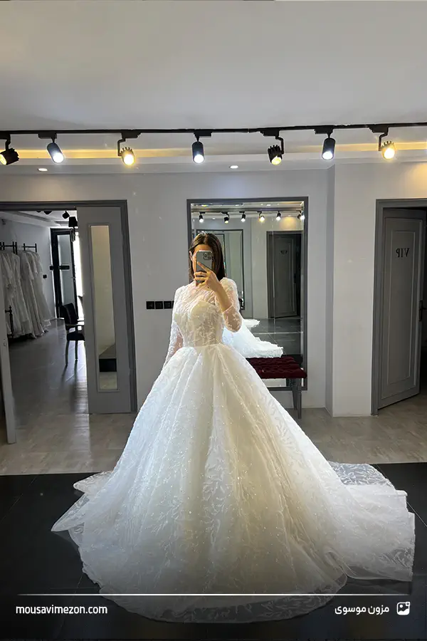 لباس عروس شاینی